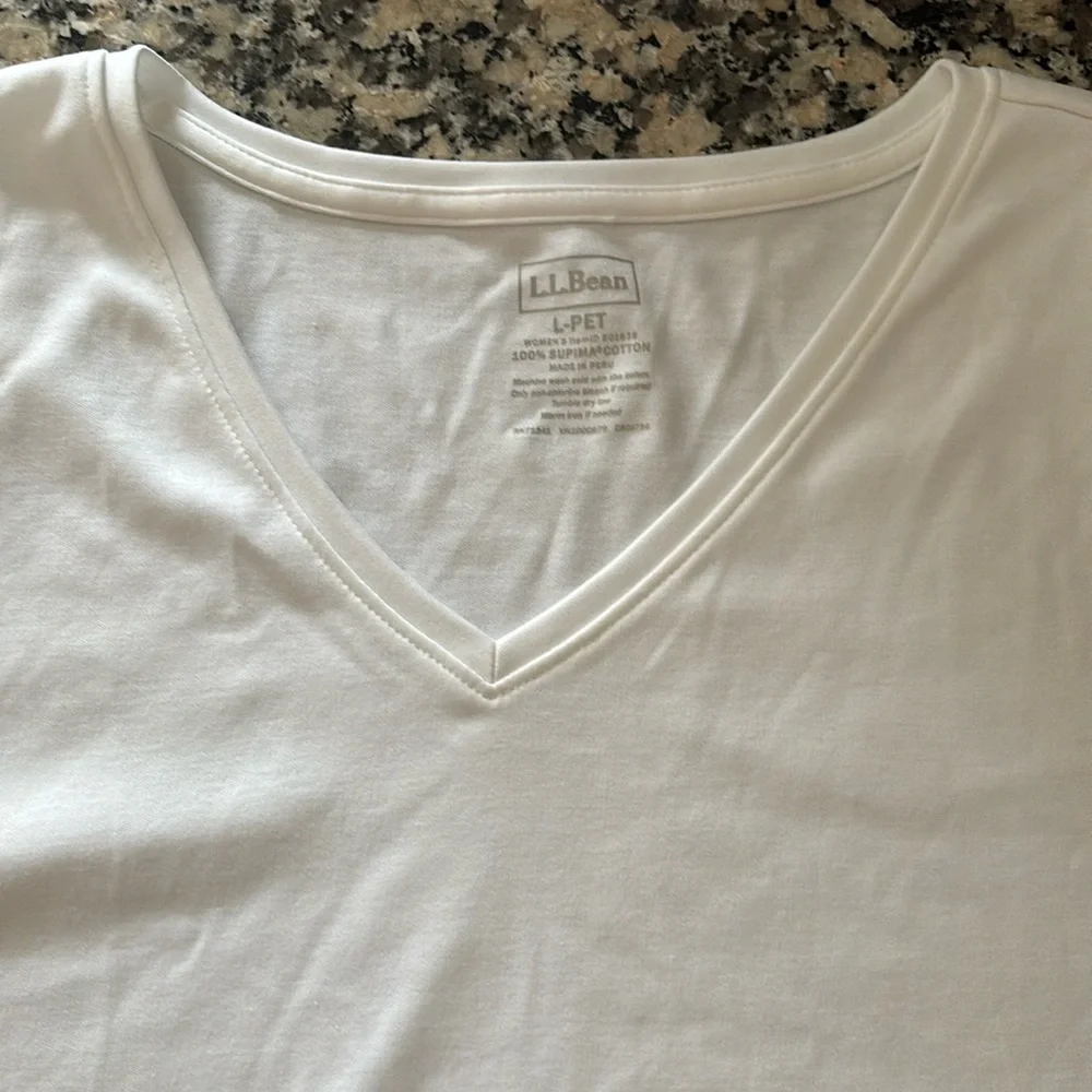 NWOT L.L. Bean 100% Supima cotton V-neck short sleeve T-shirt, size L White - Picture 8 of 10